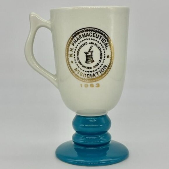 Vintage Hall China 1963 Blue Base Footed Souvenir Coffee Mug Set of 4 NH Pharma. - Picture 11 of 14